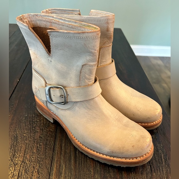 Frye Veronica Booties White/ Cream Distressed Leather Boots - Picture 6 of 9
